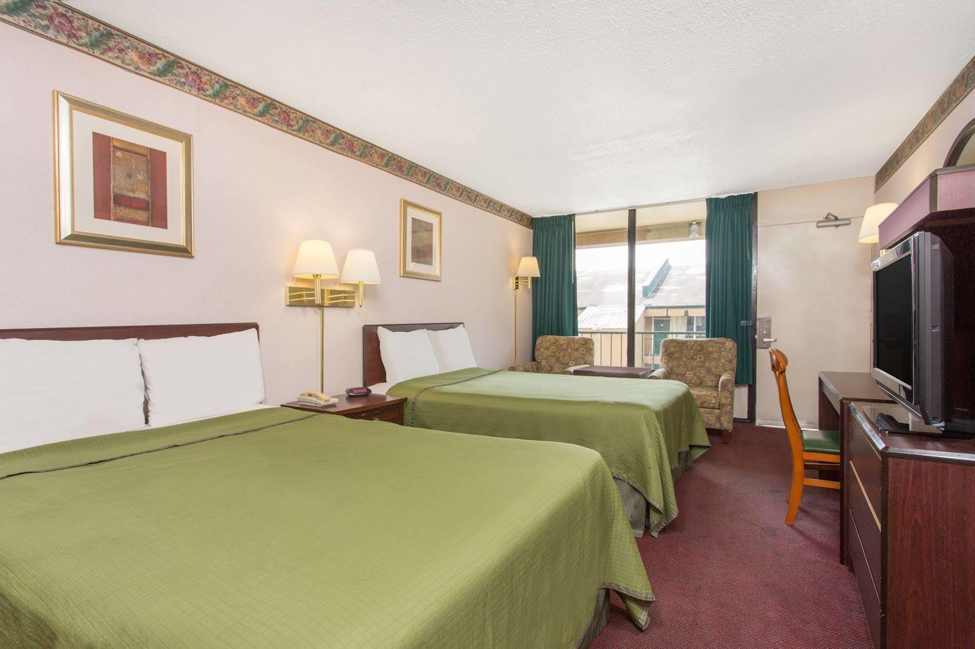 Knights Inn Roanoke Zewnętrze zdjęcie