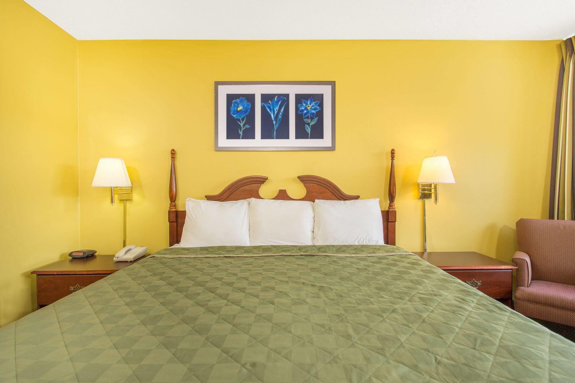 Knights Inn Roanoke Zewnętrze zdjęcie