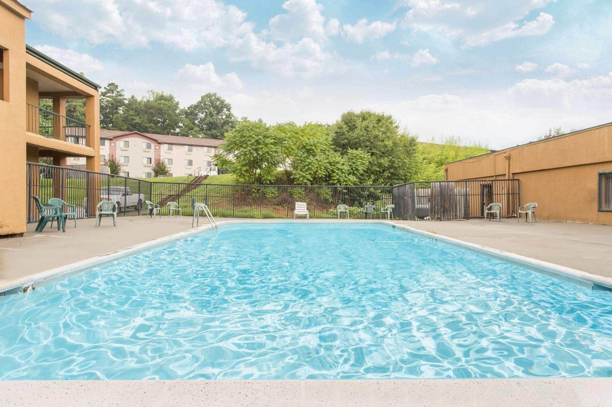 Knights Inn Roanoke Zewnętrze zdjęcie