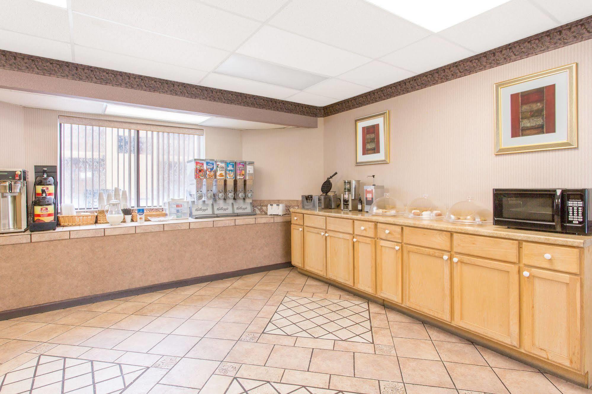 Knights Inn Roanoke Zewnętrze zdjęcie
